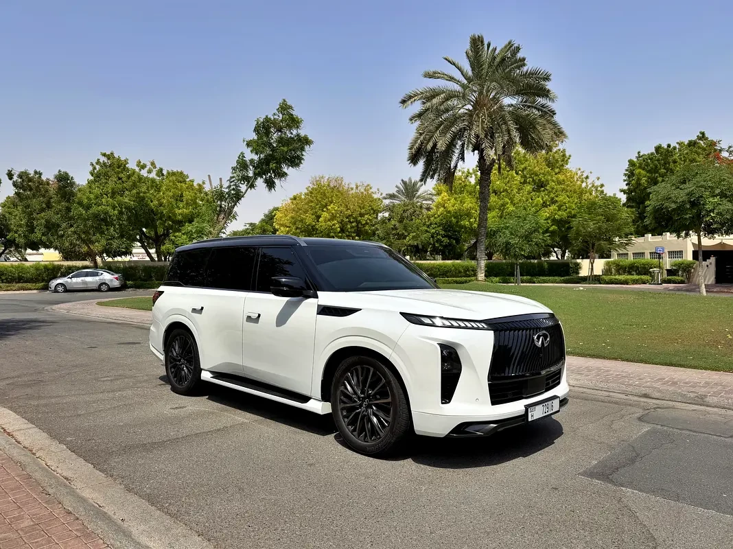 Infiniti QX80