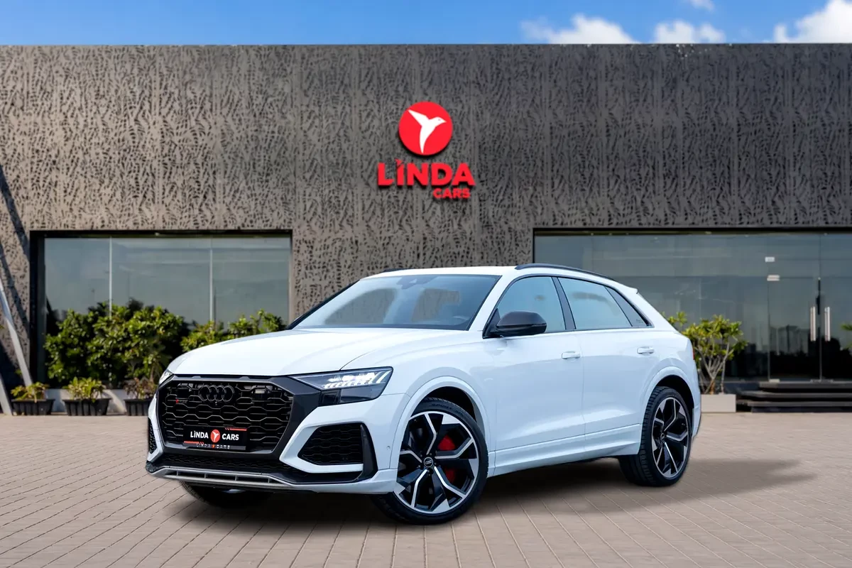 Audi RSQ8